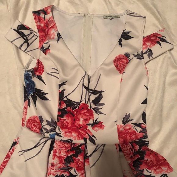 Charlotte Russe pink and blue flower dress - Picture 4 of 9